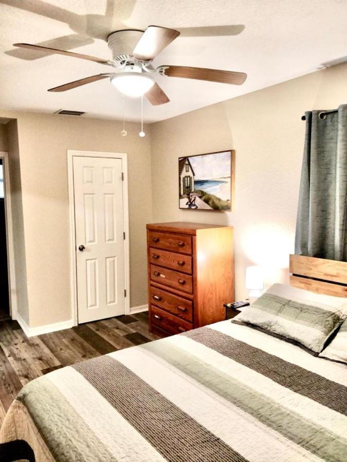 Two Fully Equipped Apartments And A Studio 5 Miles From The Beach St. Petersburg Ngoại thất bức ảnh